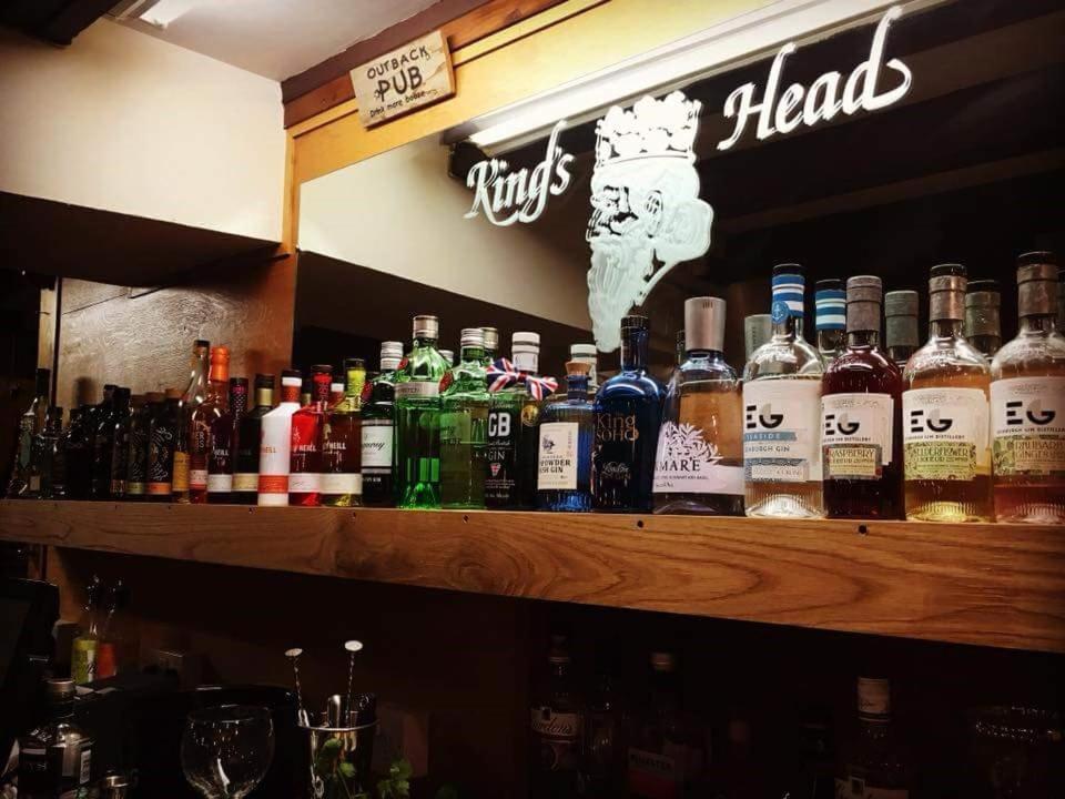 King'S Head Inn 란제니스 외부 사진